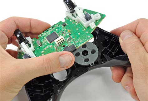 The 7 ways to fix your Oculus Quest 2 Controller when it’s not working are: Unpair and Repair Controller. Remove and Reinsert Batteries. Try New Batteries. Restart the Quest 2 Headset. Clean Controller Battery Contacts. Place Aluminium Foil on Battery Contact. Factory Reset Your Quest 2.